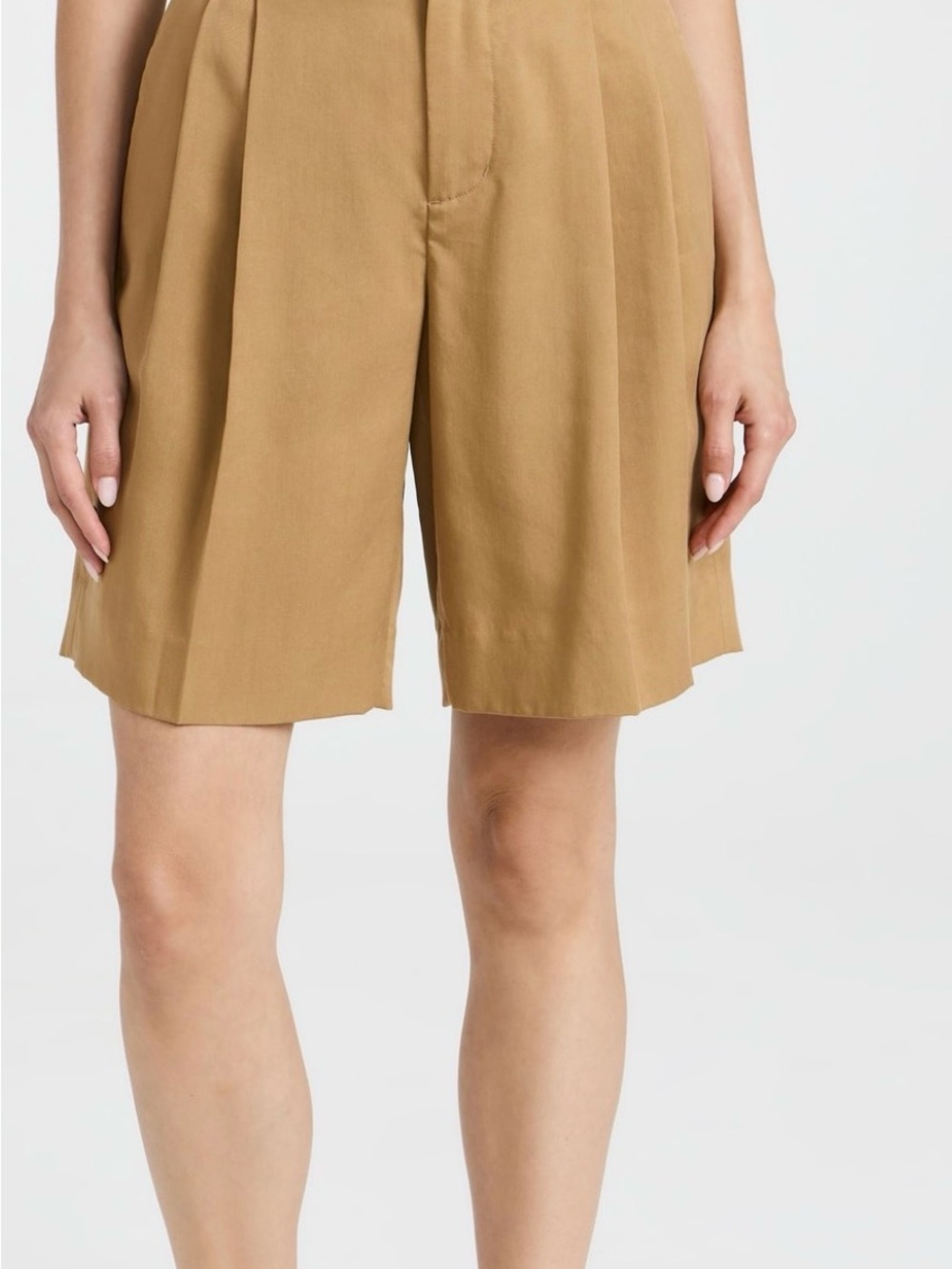 Vince Women's High-Rise Pleated Bermuda Shorts Sz 8